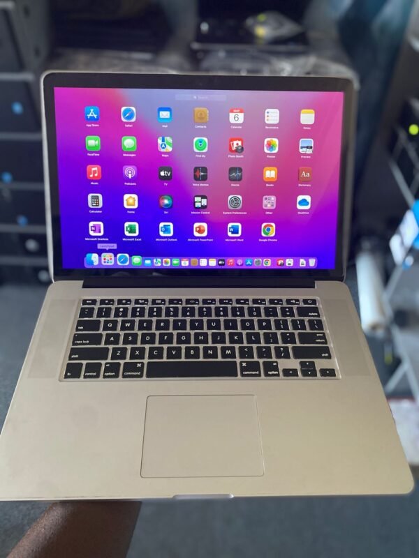 MacBook 2015 pro - Image 3