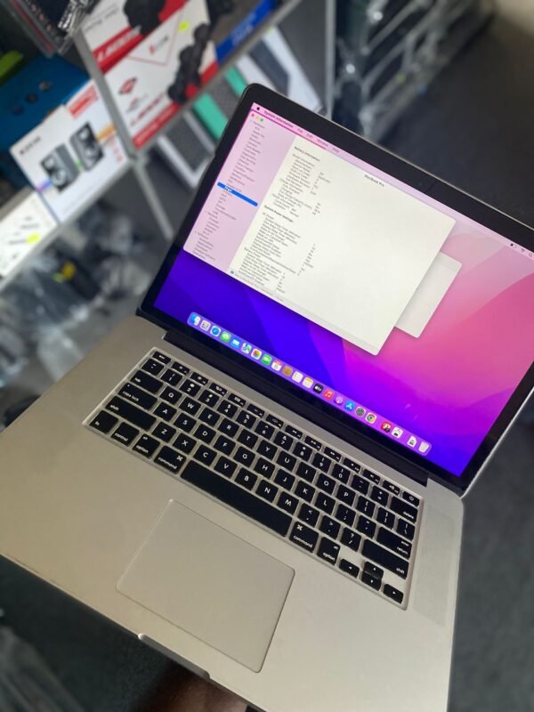 MacBook 2015 pro - Image 2