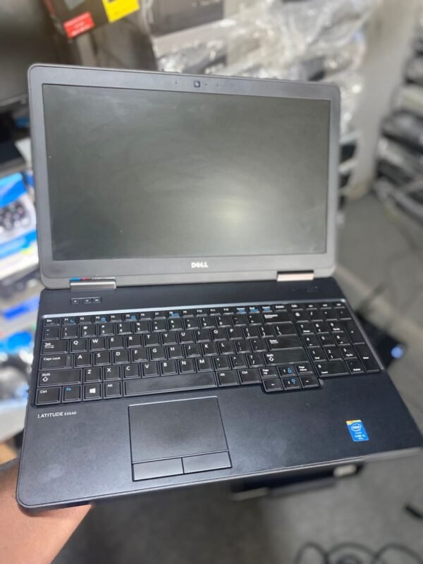 DELL Latitude E5540 Laptop i5 - Image 3