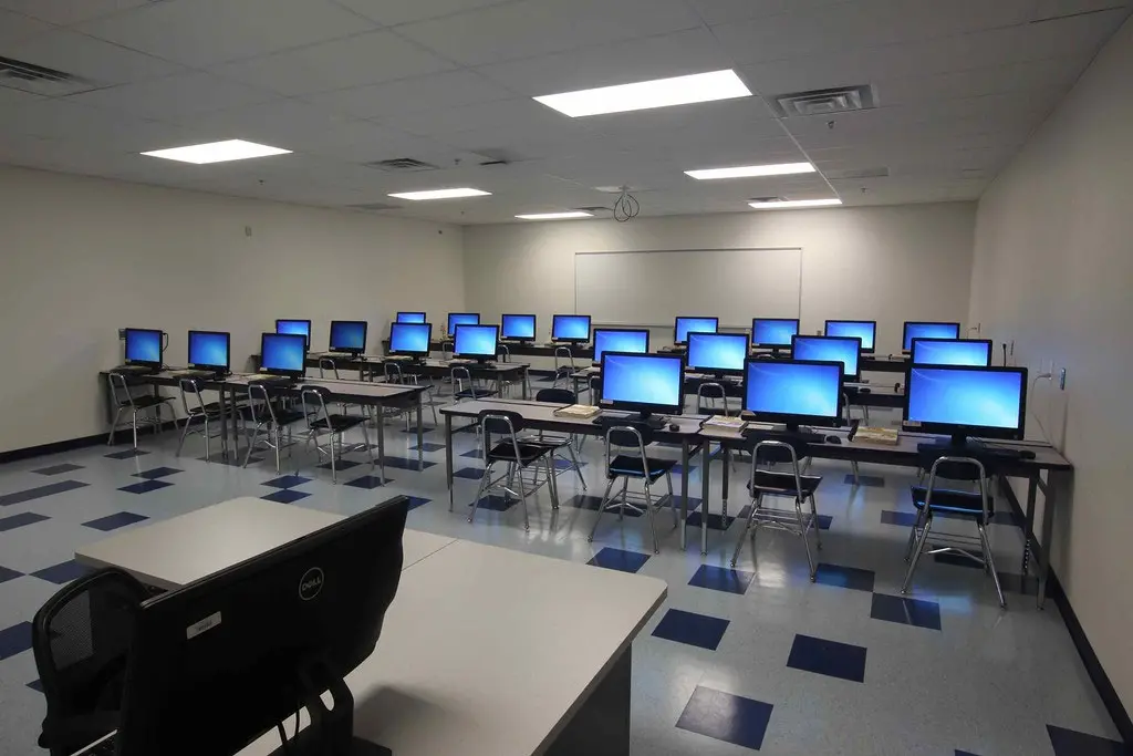 large randolph field computer classroom.jpg