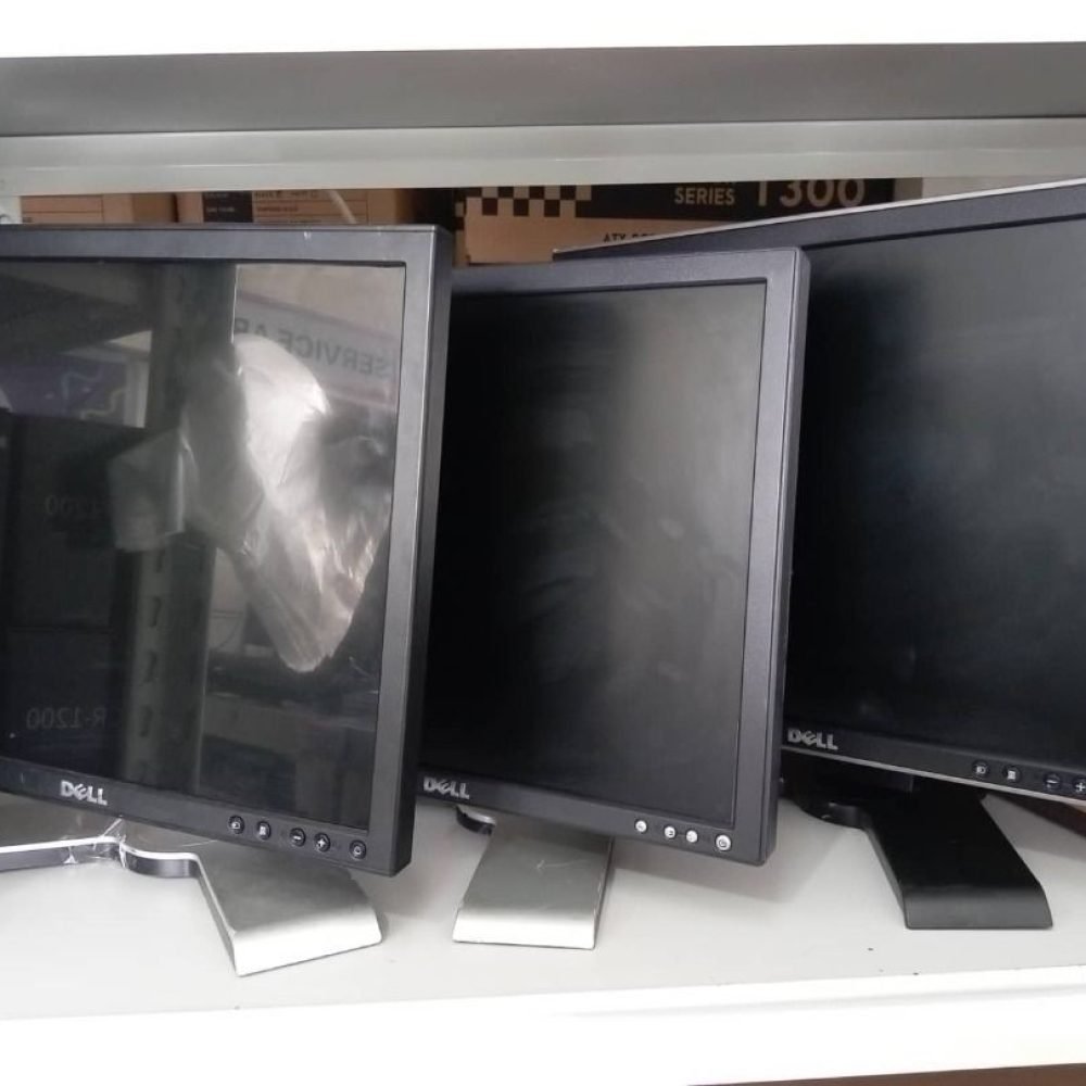 23 Inches Dell Monitor