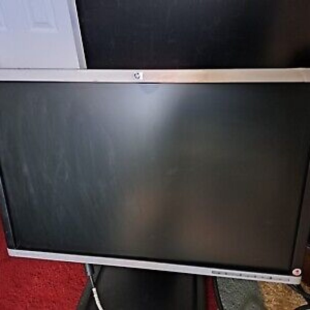 24 Inches HP Monitor